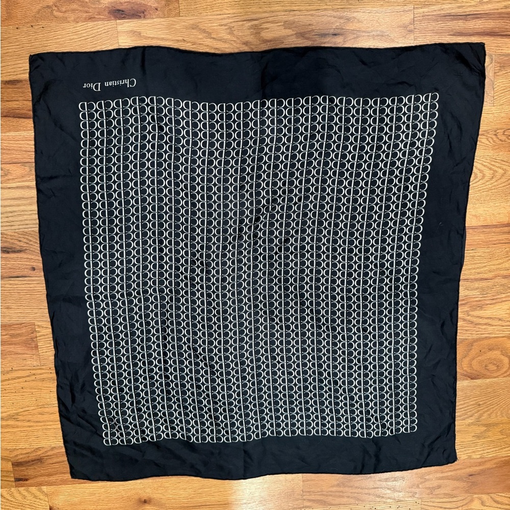 Used. Vintage Dior Black and White Scarf